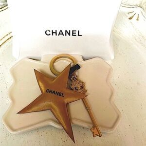 CHANEL Gold Star Key Holder
